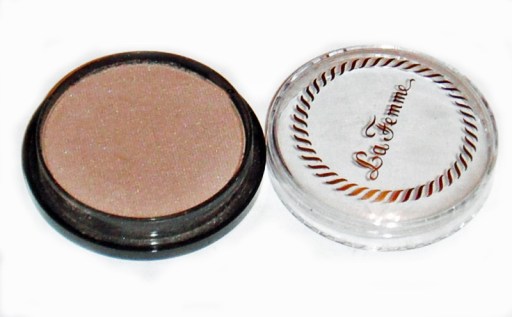 La Femme Eyeshadow in "Iridescent Brown"
